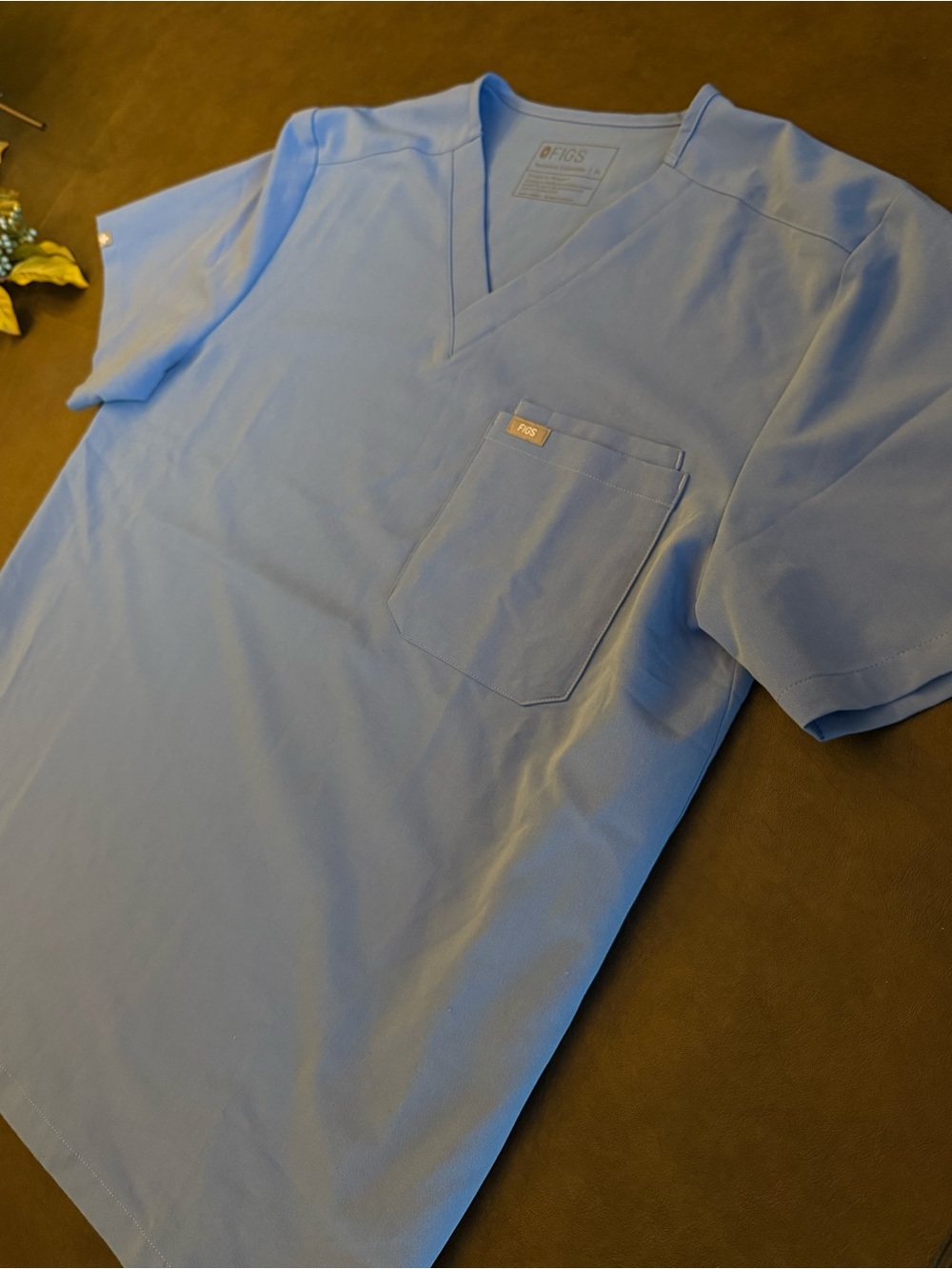 FIGS Men’s Cecil Blue Scrub Set: Leon Scrub Top XL & Cairo Straight Leg Pant XLS - Picture 6 of 16